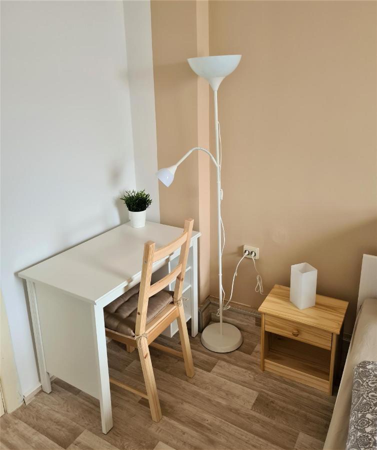 Ferienwohnung Mit Seeblick Brandenburg  Esterno foto